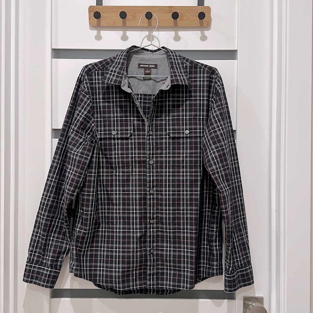 Michael Kors men’s large black, red, and white button-down shirt, fab condition!